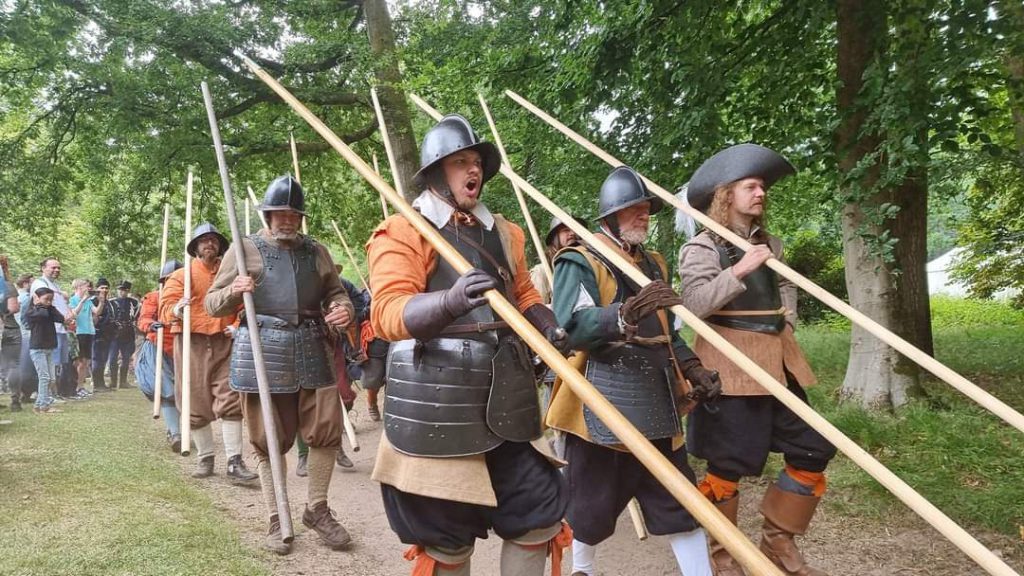 Living History groep Staetse Troepen op Kasteel Heeswijk